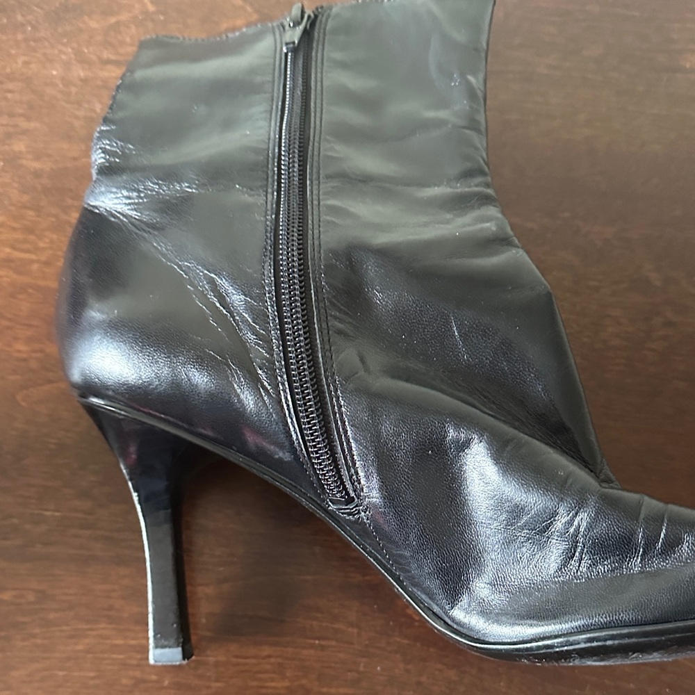 Nine West Black Pointed Toe Leather Ankle Booties with Side Zipper US8.5 - Picture 12 of 16